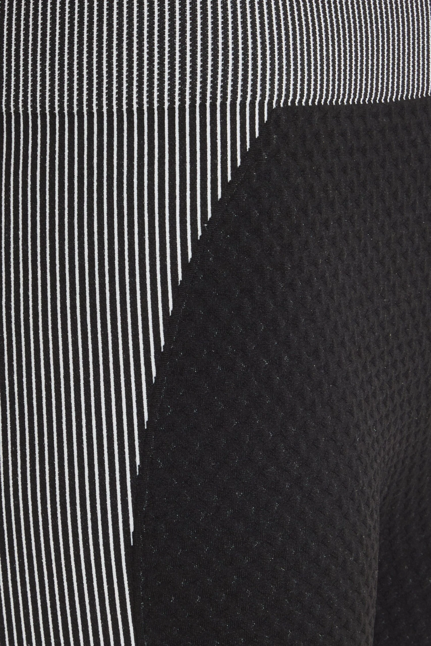 Grey Seamless 3 Piece Gym Set 8 Grey Seamless 3 Piece Gym Set - Image 6