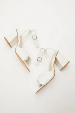 White Twist Front Block Heeled Sandals -Chic Summer Shop 00100036765 XS
