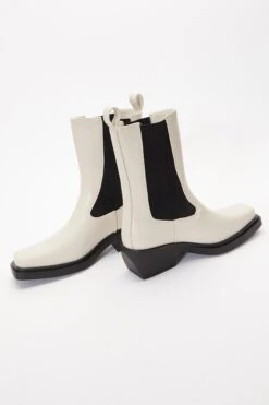 Cream Faux Leather Elasticated Western Boots 11 Cream Faux Leather Elasticated Western Boots -Chic Summer Shop 00100036893 XS
