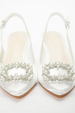 Bridal White Satin Brooch Court Low Heels 12 Bridal White Satin Brooch Court Low Heels -Chic Summer Shop 00100036961 ZB