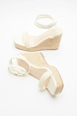 White Pearl Strap Wedges -Chic Summer Shop 00100038016 XS
